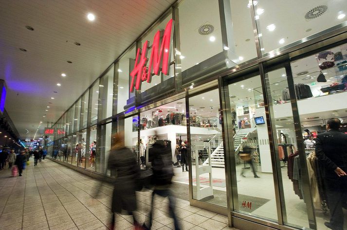 H&M mun opna þrjár verslanir hér á landi eða í Smáralind, Kringlunni og á Hafnartorgi í miðbæ Reykjavíkur.