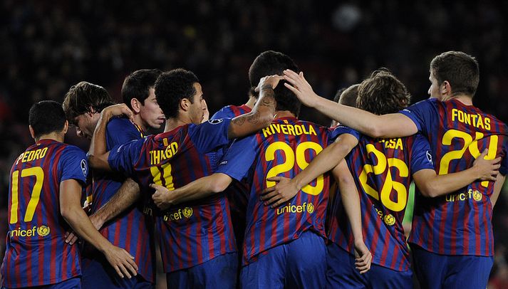 Barca-börnin fagnar einu marka sinna í gær.