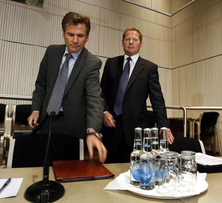 Bankastjórar Svein Harald Øygard seðlabankastjóri og Arnór Sighvatsson aðstoðarseðlabankastjóri kynntu yfirlýsingu peningastefnunefndar Seðlabankans á blaðamannafundi í gær. Fréttablaðið/Anton