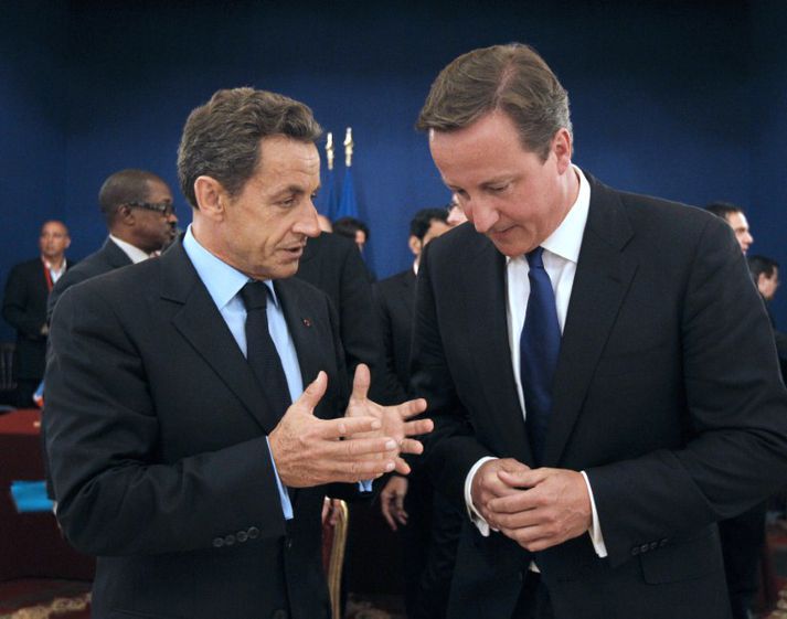 Nicolas Sarkozy og David Cameron.