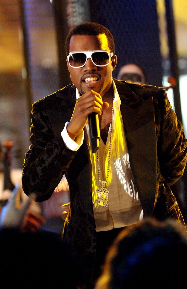 Kanye West sakaður um að vera hermikráka Evels Knievel.