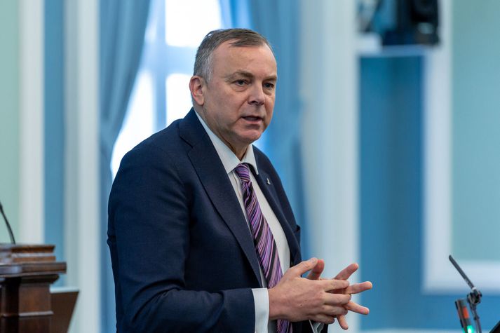 Jón Pétur Zimsen, þingmaður Sjálfstæðisflokksins.