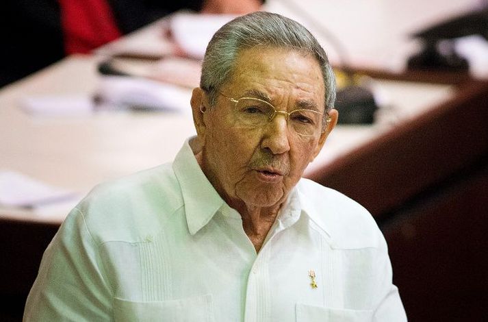 Raul Castro Kúbuforseti og Bandaríkjaforseti kynntu samkomulagið samtímis í síðasta mánuði.