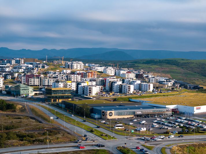 Tæplega 1.100 kaupsamningar voru undirritaðir í október en veltan nam 83,4 milljónum króna.