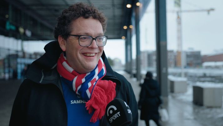 Séra Guðni Már kemur með jákvæða orku í Malmö Arena í dag.