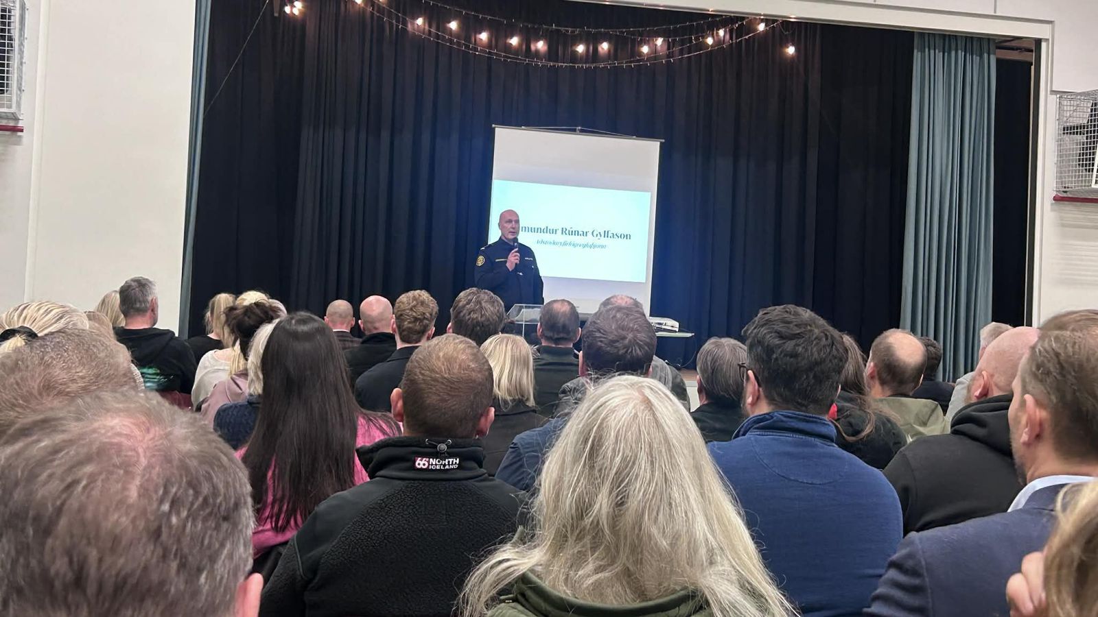 Segja borgar­yfir­völd hafa brugðist í­búum al­gjör­lega