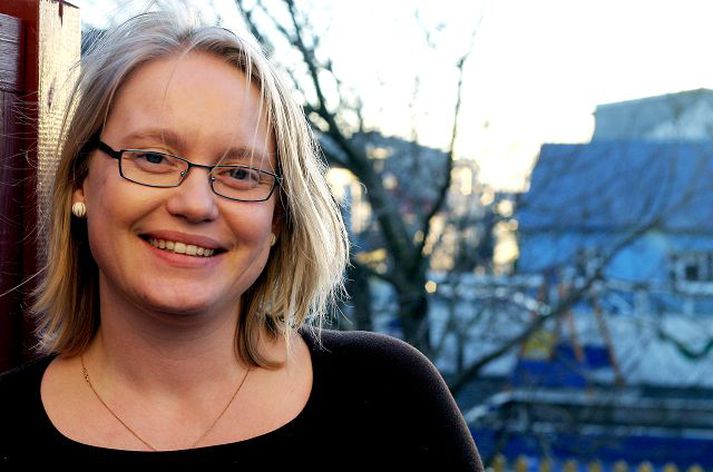 Harpa leitar að tveimur verkum eftir listamálarann Jón Engilberts.