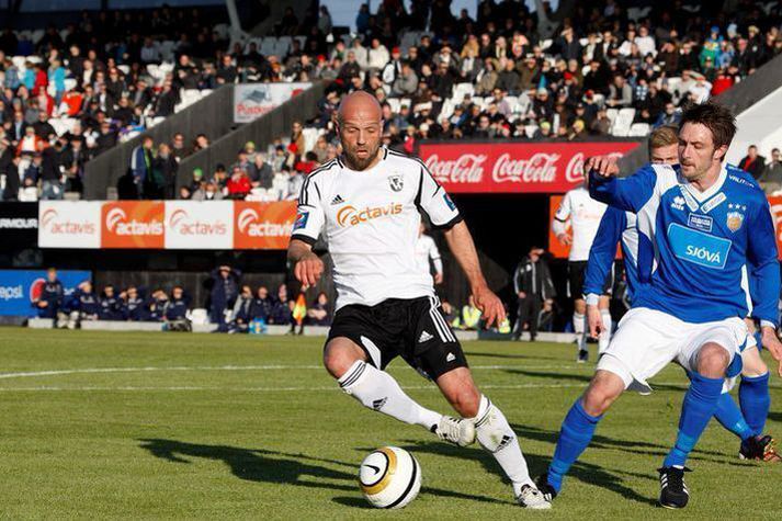 Bjarki Gunnlaugsson lék tuttugu af 22 deildarleikjum FH sumarið 2012. Liðið vann deildina með þrettán stiga mun.