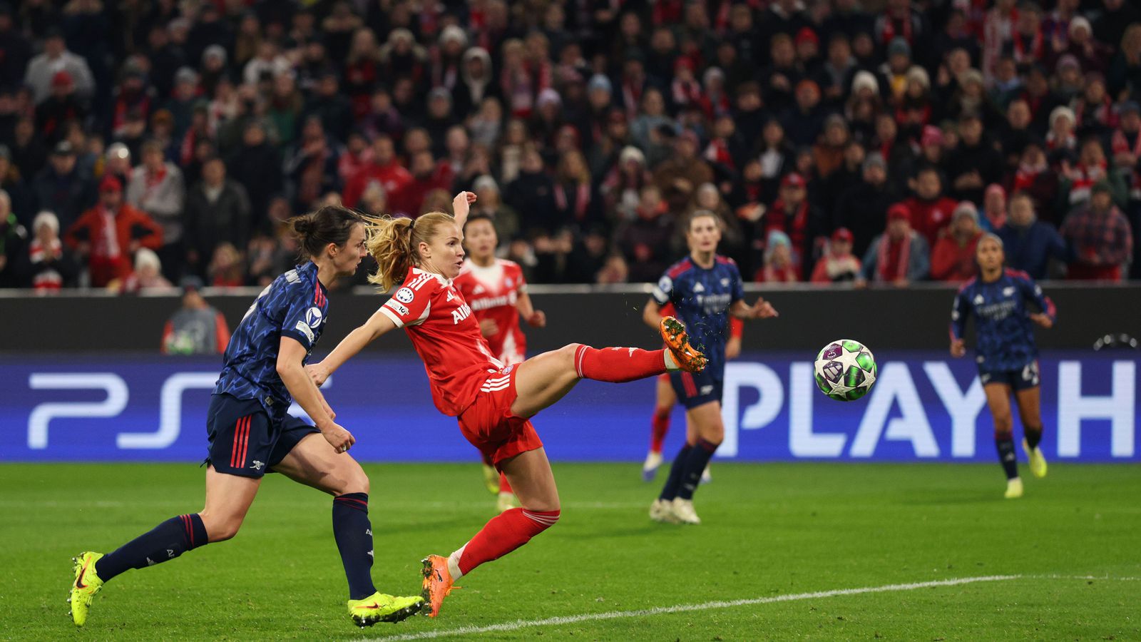 Glódís hetjan í ó­trú­legum sigri á Arsenal