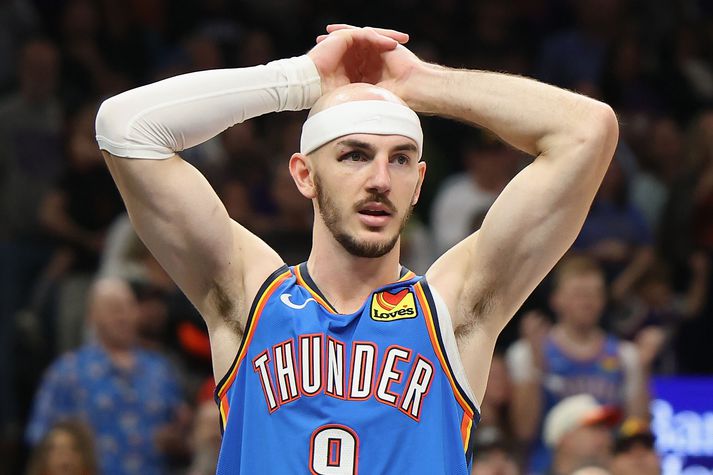 Alex Caruso er greinilega tilbúinn að beita öllum brögðum til að stöðva andstæðinga sína.