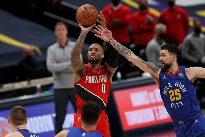 Eftir frekar slaka frammistöðu í leik fjögur gegn Denver Nuggets gekk Damian Lillard af göflunum í nótt og skoraði 55 stig.