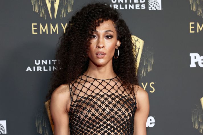 MJ Rodriguez glæsileg á Emmy verðlaununum í fyrra.