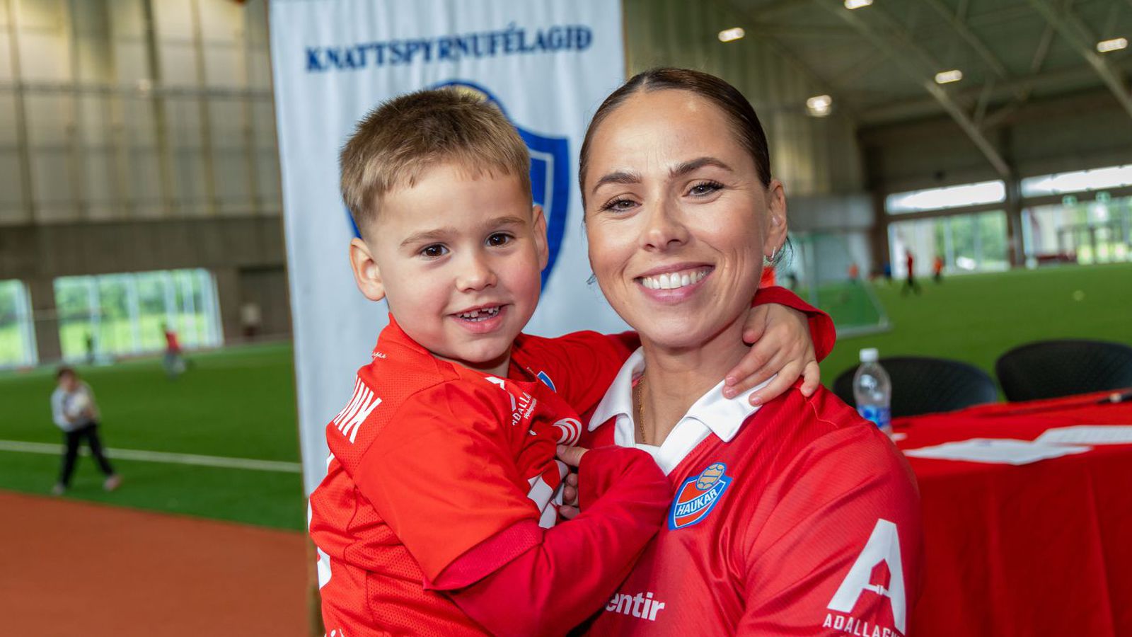 Mynda­syrpa: Sara Björk snýr heim