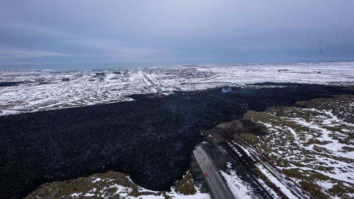 Skjálftavirkni á svæðinu í nótt og í morgun hefur verið svipuð og síðustu daga.