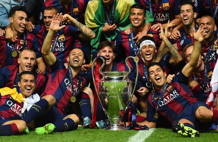 Javier Mascherano fagnar hér sigri í Meistaradeildinni með Barcelona árið 2015 en með honum á myndinni eru meðal annars þeir Lionel Messi, Neymar og Luis Suarez.