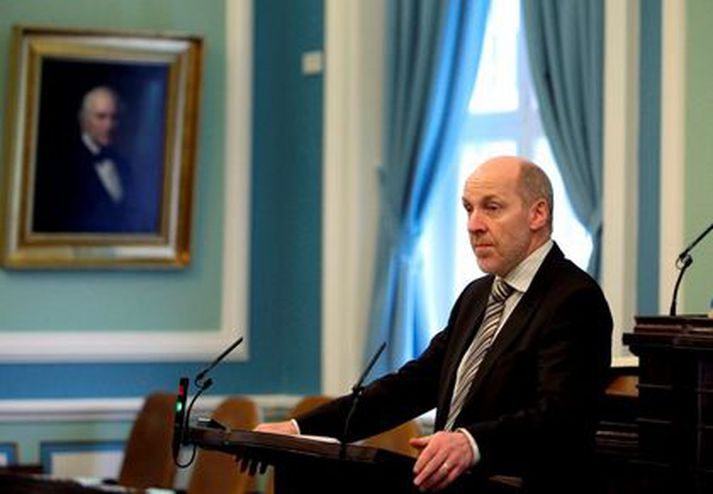 Steingrímur þakkaði stjórnarandstöðunni stuðning.
