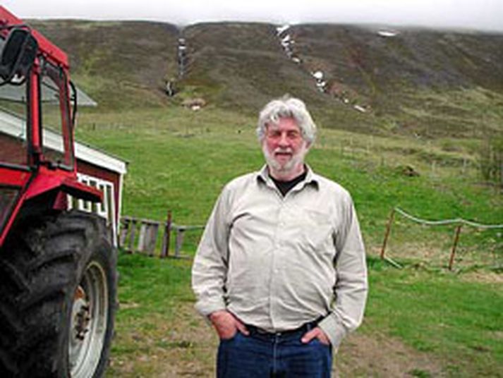 Ragnar er orðinn sveitamaður í Svarfaðardag, með breytt viðhorf til lífsins eftir örlagadaginn í lífi sínu