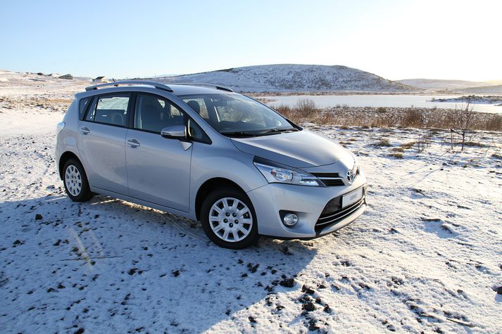 Toyota Verso á fögrum vetrardegi