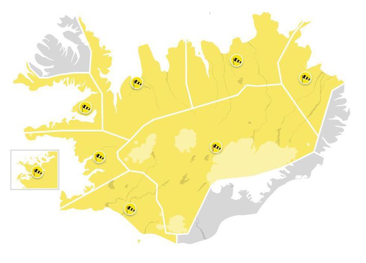 Gular viðvaranir eru víða í gildi í dag.