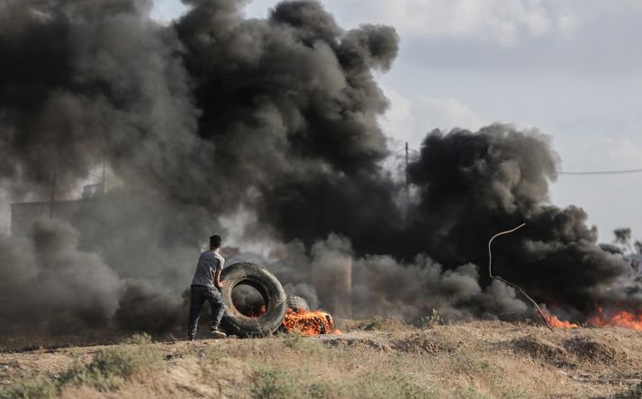 Frá mótmælum við landamæri Ísrael og Palestínu í dag.