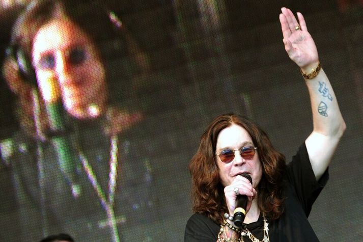 Osbourne féll frá í síðasta mánuði. 