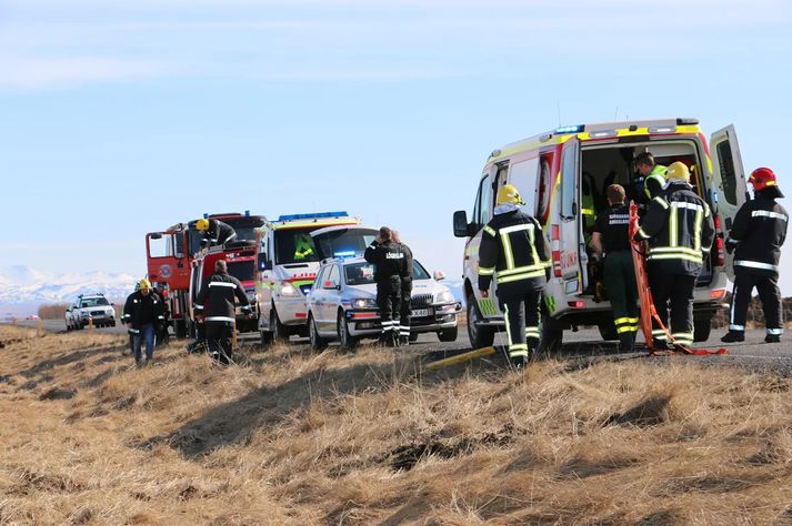 Viðbragðsaðilar á slysstað.