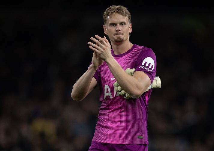 Antonín Kinský varði vel í marki Tottenham gegn Leeds United.