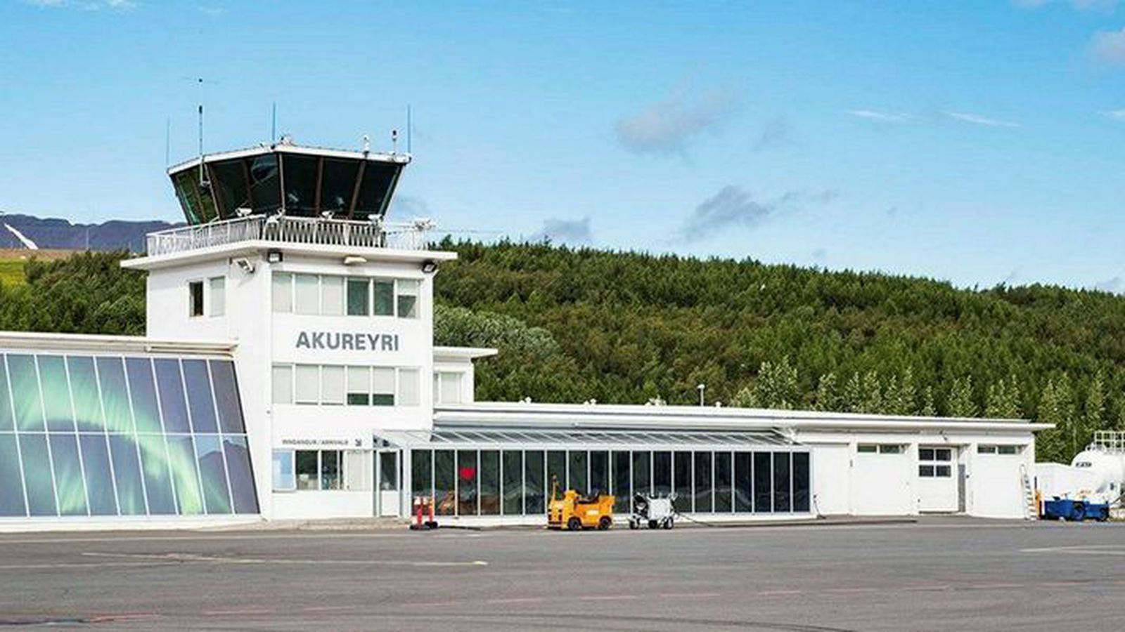 Rannsóknardeild samgönguslysa komin norður en enn ekki farin á vett ...