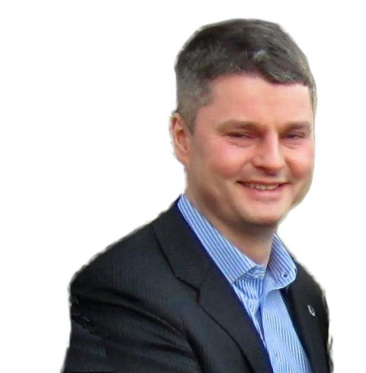 Róbert Ragnarsson
Bæjarstjórinn í Grindavík.