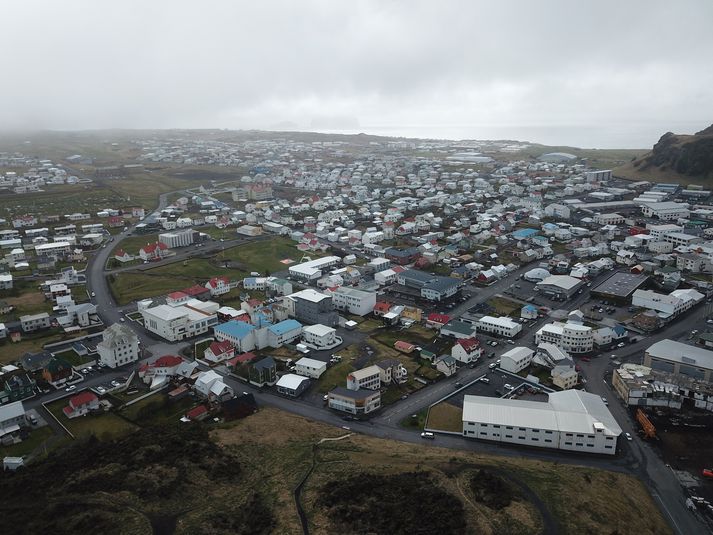 Rafmagn er að komast aftur á í Vestmannaeyjum. Myndin er úr safni. 