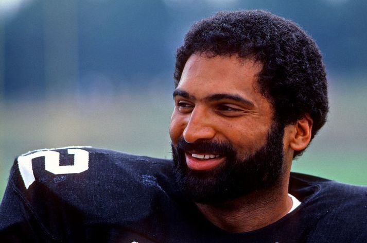 Franco Harris var einn af stóru leikmönnunum í sögu hin sigursæla Pittsburgh Steelers liði á áttunda áratugnum.