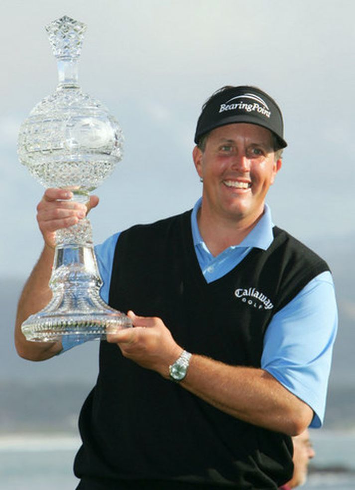 Phil Mickelson bar sigur úr býtum á mótinu í fyrra.