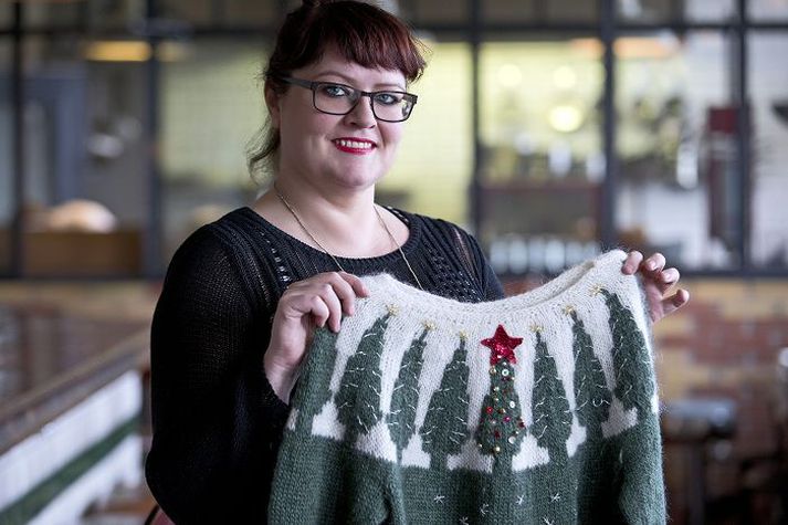 Ragnheiður Eiríksdóttir prjónahönnuður hannaði jólapeysu ársins fyrir Barnaheill – Save the Children á Íslandi.