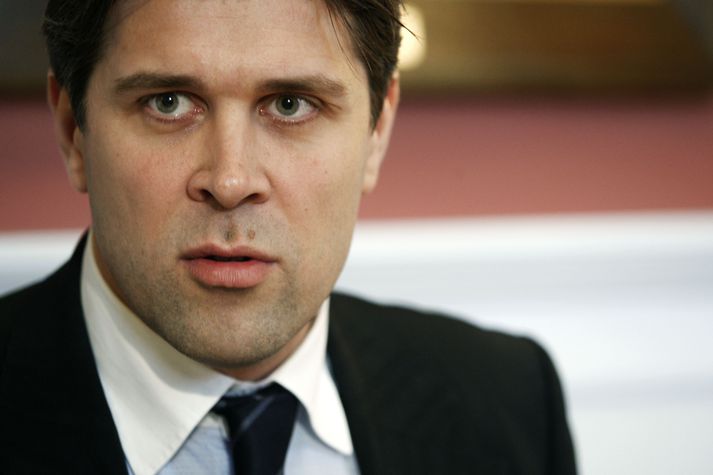 Bjarni gagnrýnir ríkisstjórnina harðlega og segir of langt hafa verið gengið í skattahækkunum.