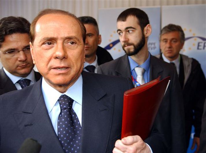 Silvio Berlusconi, Ítalíu.