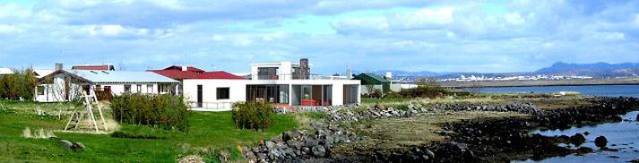 Miðskógar 8 Tölvugerð mynd sýnir húsið sem átti að byggja. Reisa má hús á lóðinn en þak á útsýnisturni var of hátt segir Hæstiréttur Íslands.