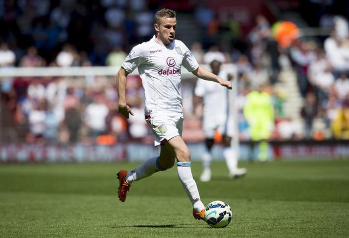 Cleverley fékk oft mikla gagnrýni þegar hann spilaði með Manchester United.