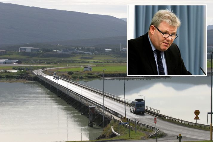 Sigurður Ingi Jóhannsson segir tafir á afgreiðslu mála hjá  úrskurðarnefnd umhverfis- og auðlindamála óásættanlegan.