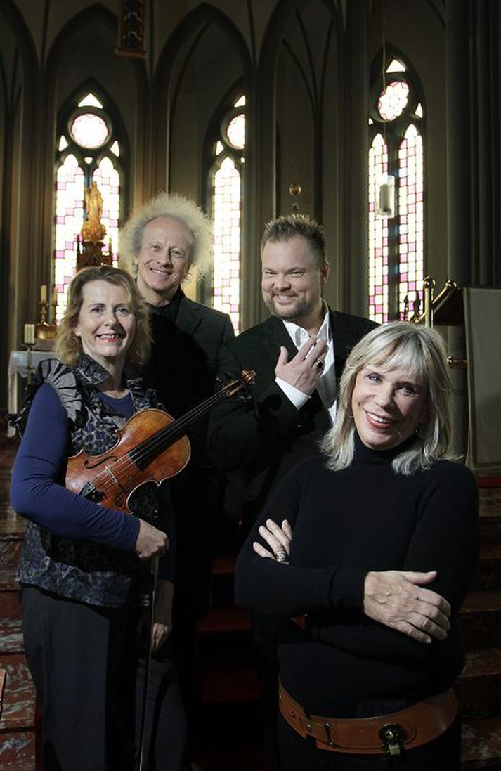 Aðstandendur Caritas-tónleikanna. Guðný Guðmundsdóttir, Gunnar Kvaran, Jóhann Friðgeir Valdimarsson og Sigríður Ingvarsdóttir.
fréttablaðið/GVA