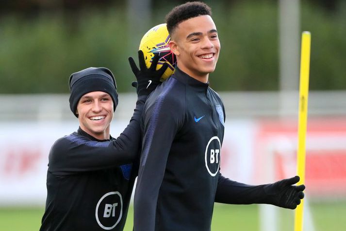 Phil Foden og Mason Greenwood á æfingu með enska landsliðinu.