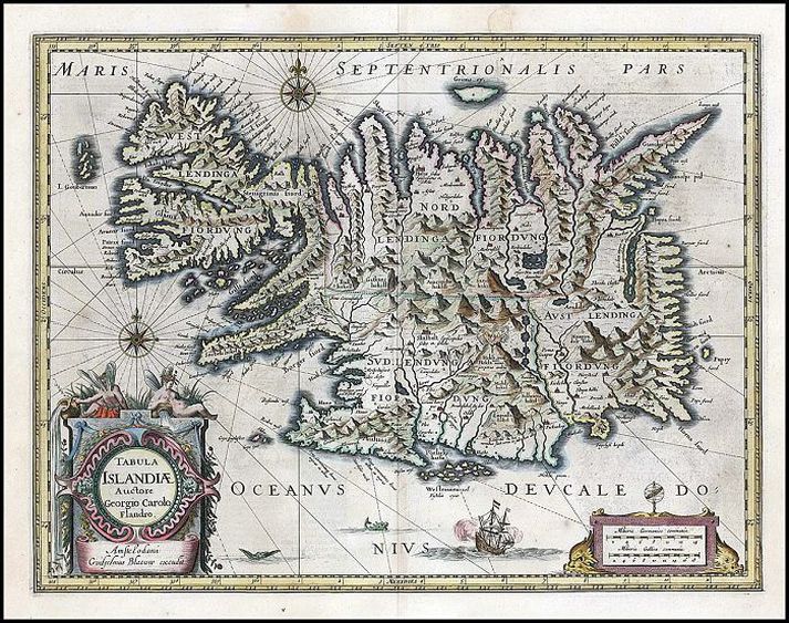 Dæmi úr safni Schulte-hjónanna er Íslandskort sem Joris Carolus teiknaði og málaði í Amsterdam á árunum 1630 til 1636.