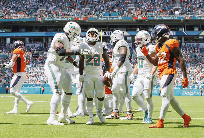 De'Von Achane átti magnaðan leik með liði Miami Dolphins sem skoraði alls 70 stig í leiknum.