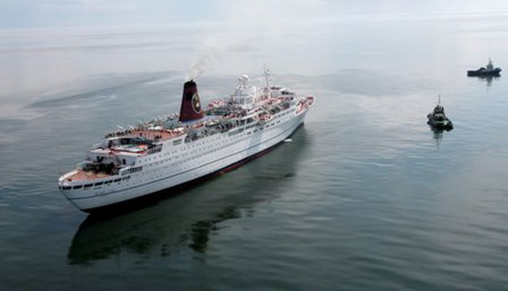 Farþegarnir eru enn um borð í Monu Lísu.