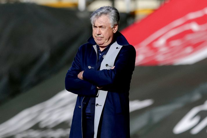 Carlo Ancelotti er nú stjóri Everton eftir að hafa þjálfað Chelsea fyrir tíu árum síðan.