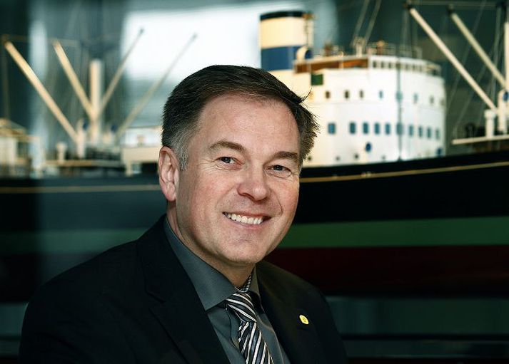 Gylfi Sigfússon, forstjóri Eimskips, væntir þess að tilkynnt verði um frekari fjárfestingar, og þær jafnvel stærri en að undanförnu, á næstu vikum og mánuðum.