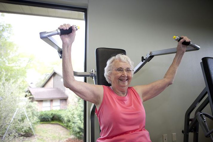 Minnið batnar og einbeitingin eykst þegar sjúklingar með Alzheimer gera reglulega líkamsæfingar.