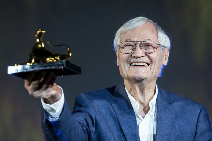 Roger Corman með verðlaun sem hann hlaut á kvikmyndahátíð í Sviss, ágúst 2016.