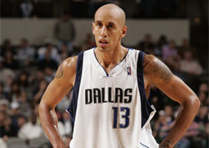 Doug Christie er að spá í að leggja skóna á hilluna vegna meiðsla