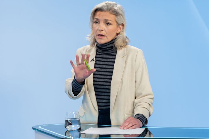 Rósa Björk Brynjólfsdóttir býður sig fram til formanns VG. 