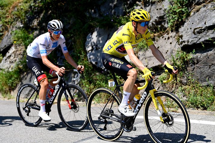 Jonas Vingegaard leiðir Tour de France.